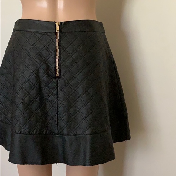 Socialite Black Skirt size Medium - Picture 3 of 6